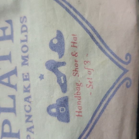 Williams Sonoma Vintage Fashion Plates Pancake Mold Set - Picture 4 of 12